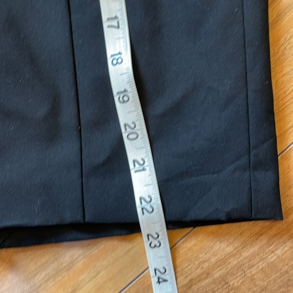 Black pencil skirt from the limited size 2 - Picture 5 of 10